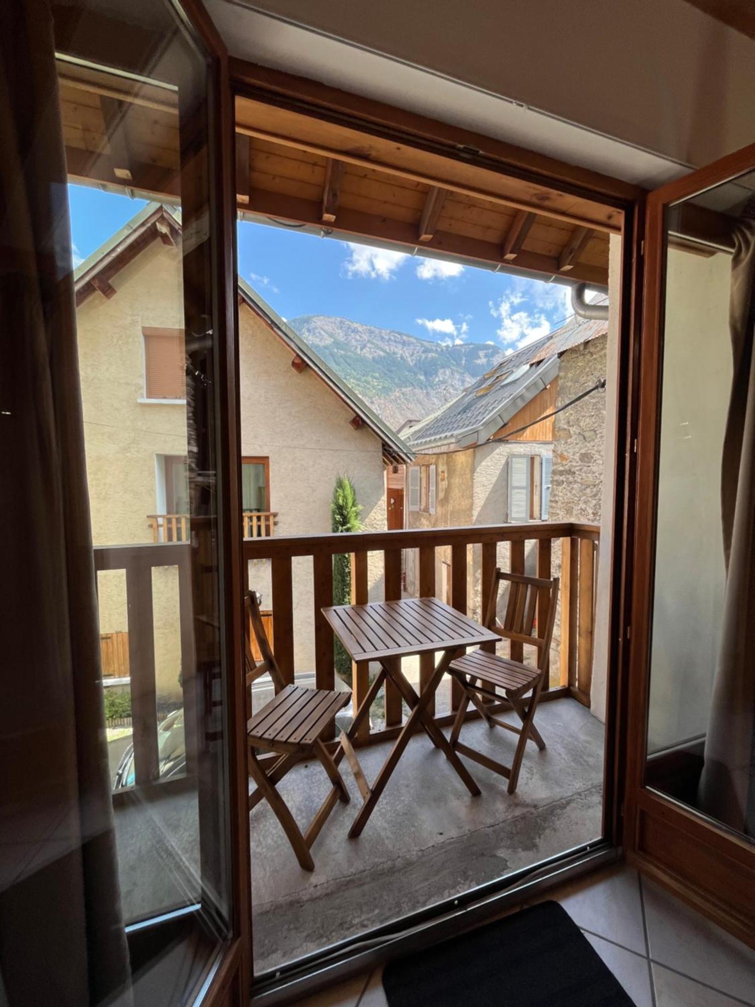 The Stable House Bourg D'Oisans -Bike/Hike/Ski Le Bourg-d'Oisans Exterior photo